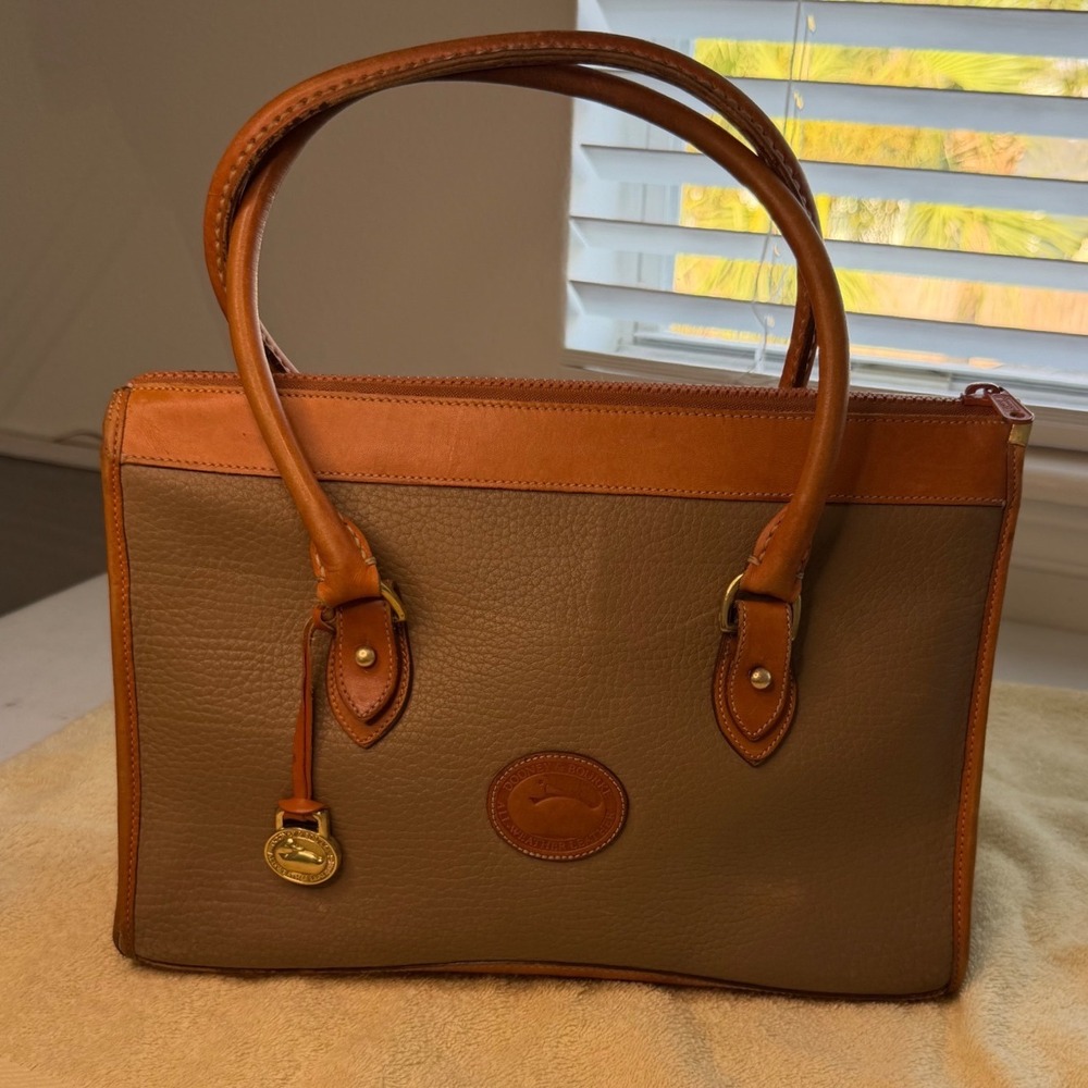Dooney & Bourke Vintage All Weather Leather Satchel Taupe Tan USA A3910760 - Picture 8 of 16